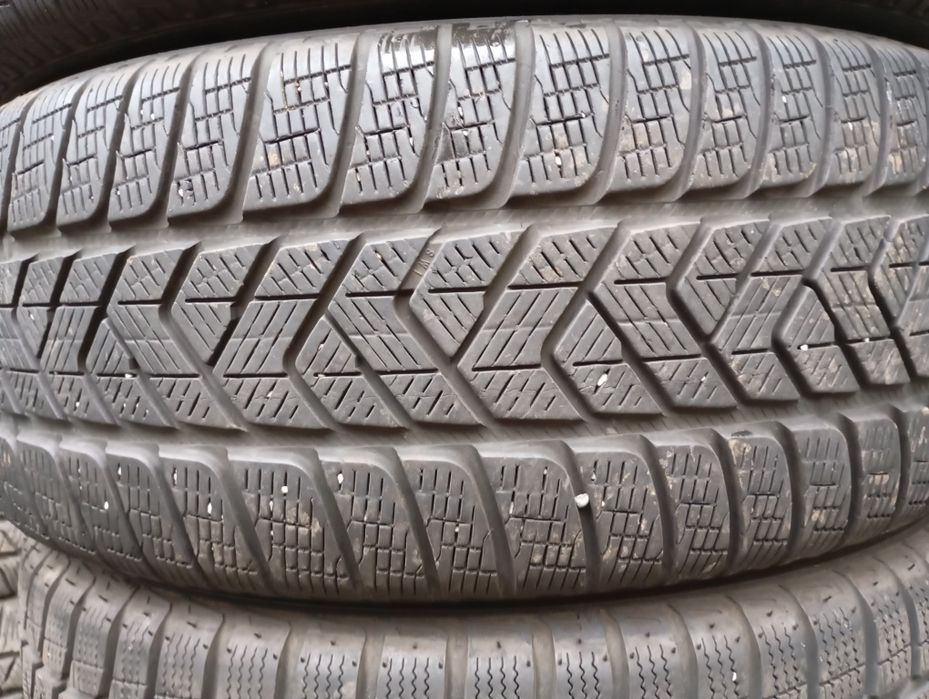 Anvelope 235/55/18 Pirelli