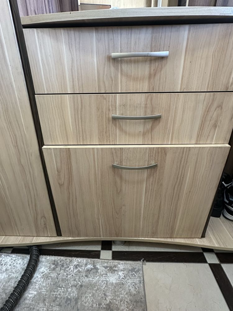 шкаф для прихожий