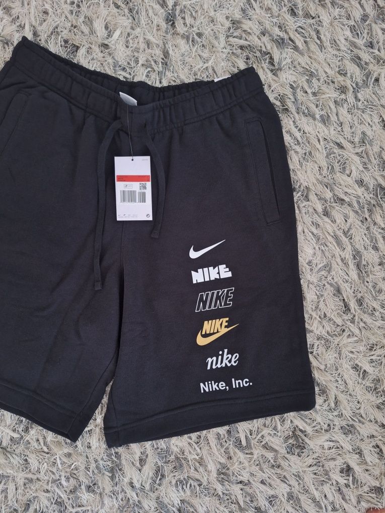Pantaloni Nike Nou