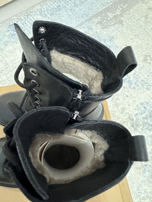 Продам обувь зимнюю новую