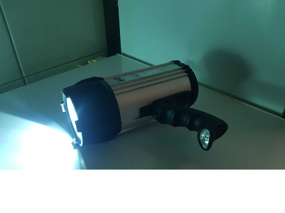 Lanterna HID Xenon LED 12v corp ALUMINIU. Putere mare camping pescuit