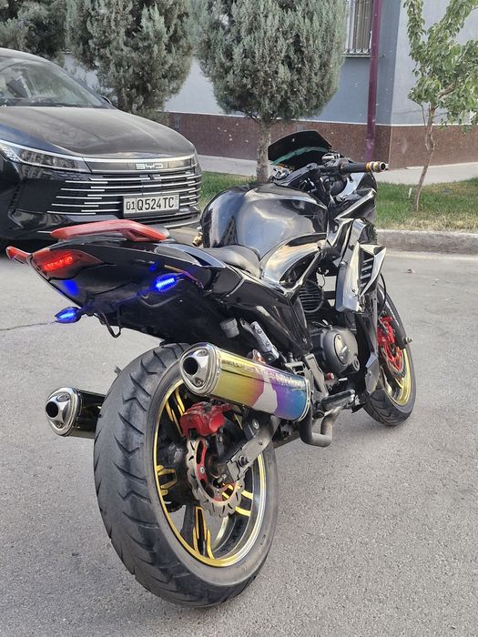 Moto sotiladi 250cc ( 1 300$ )