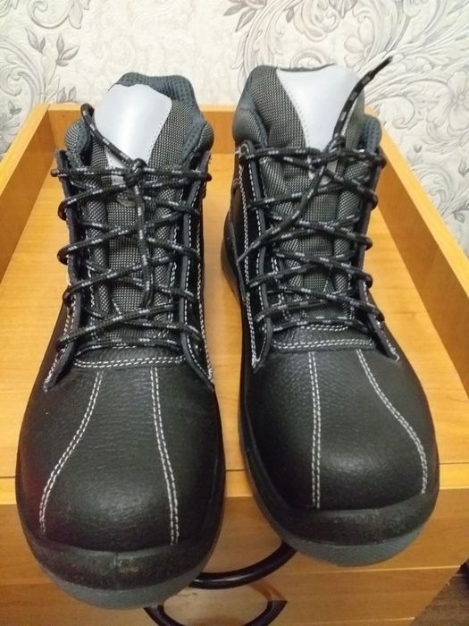 Продам берцы тёплые