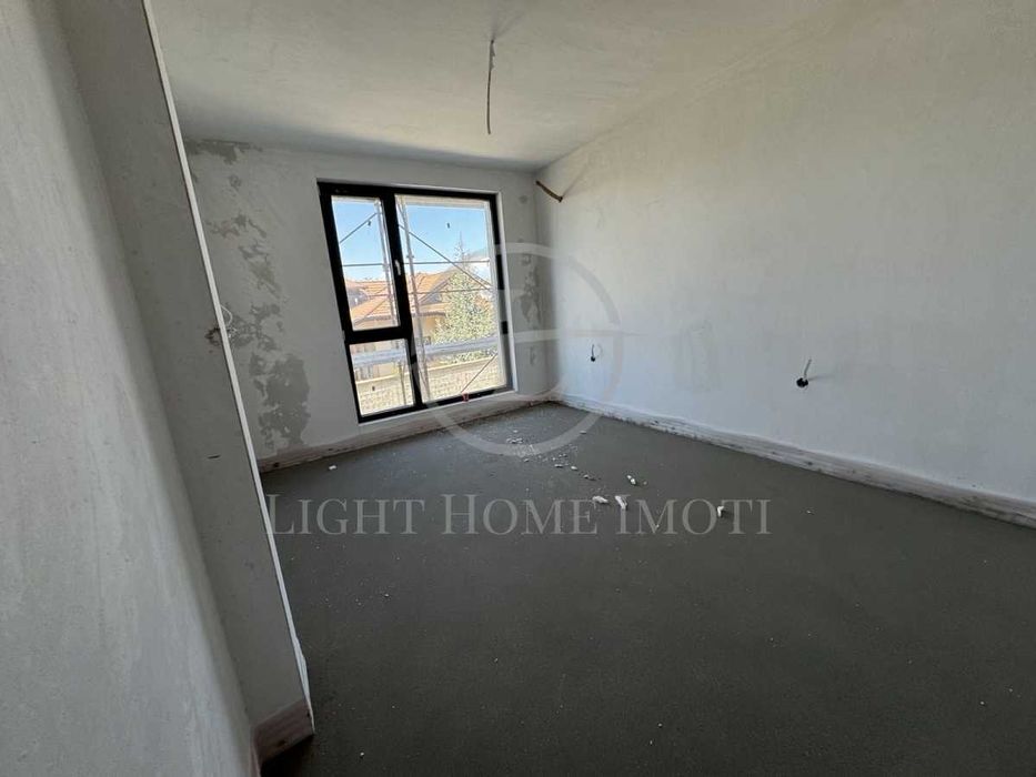 Продава се Тристаен апартамент в Пловдив, Остромила - 114 кв.м за 1294 €/кв.м - Снимка #3