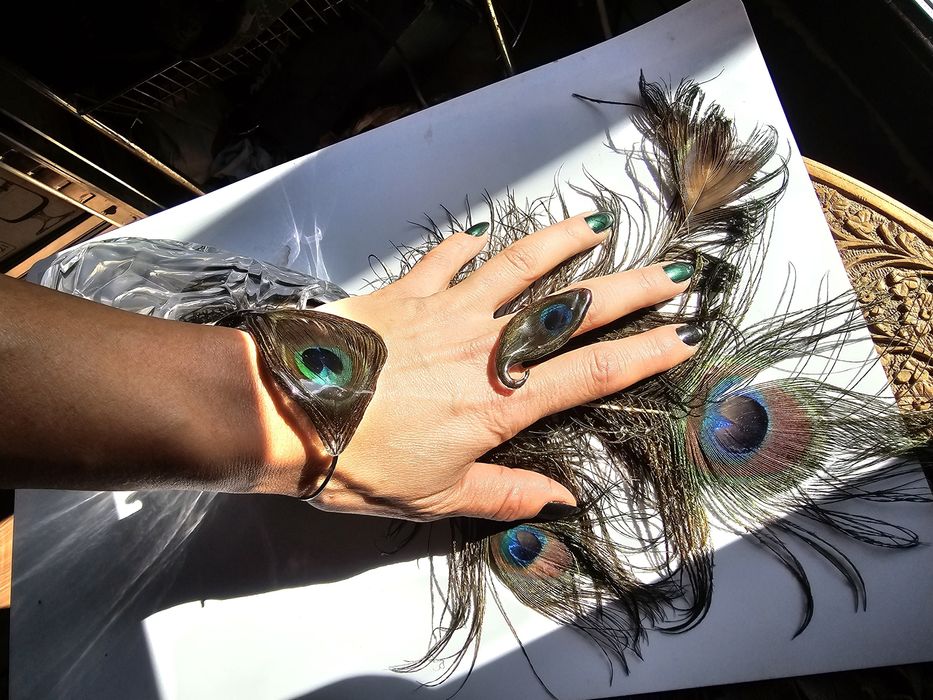 Ръчно изработени, регулируеми гривна и пръстен и обеци с паунови пера,