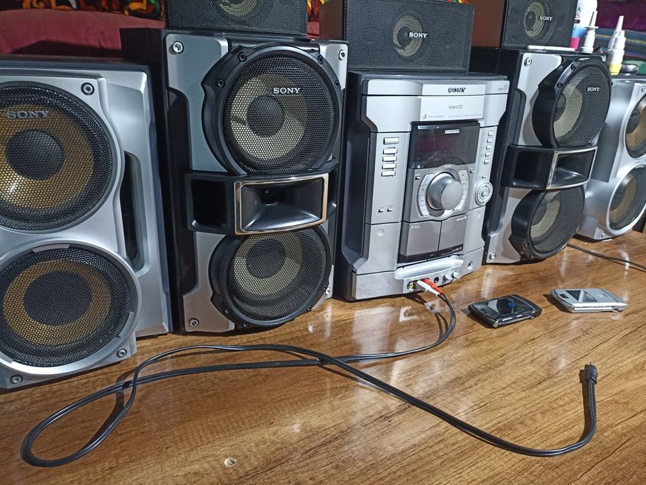 Muzikalni sentr sony
