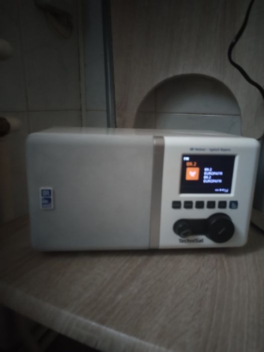 Vând radio dab FM technisat