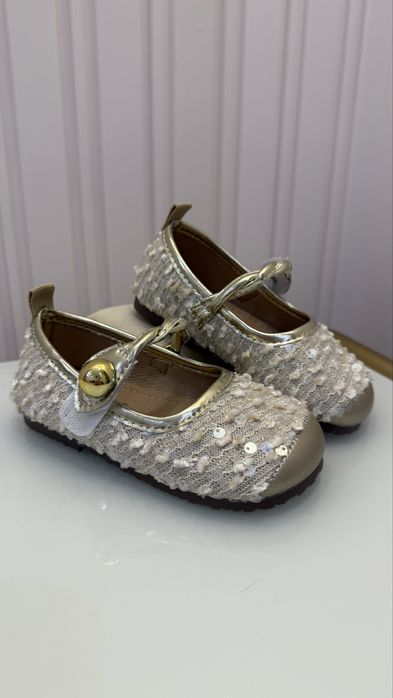 Туфельки бежевые с пайетками