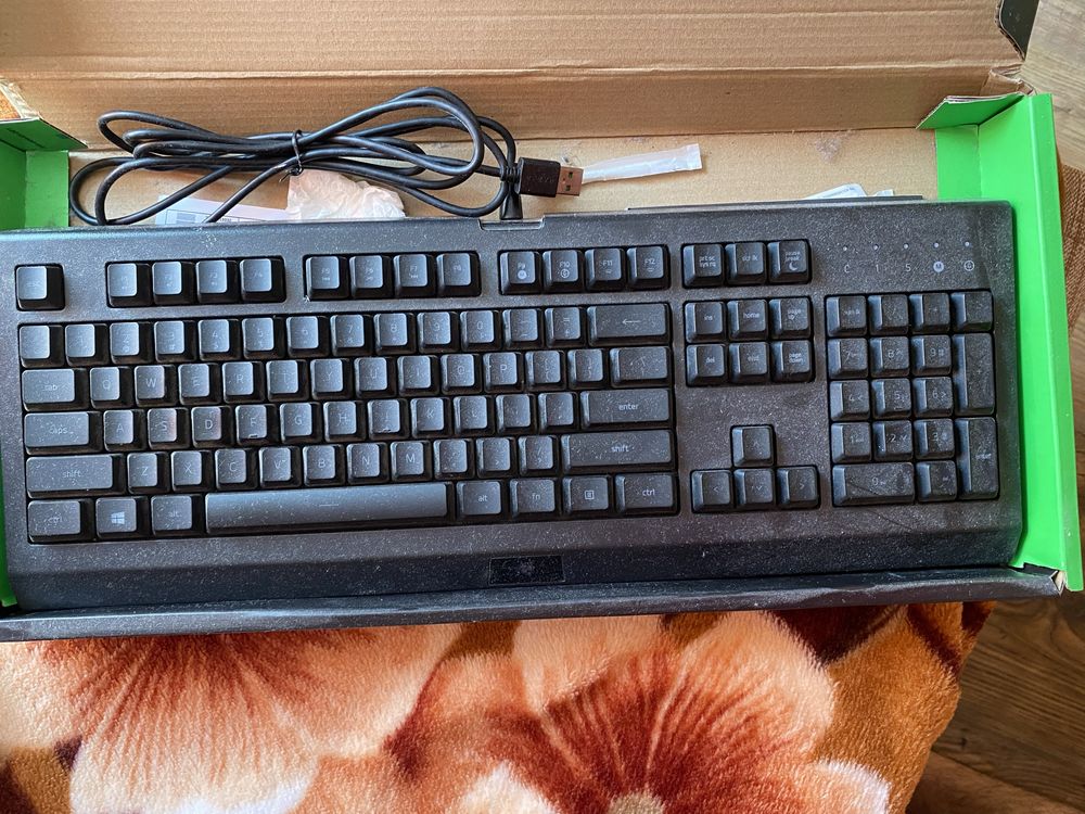 Tastatura razer rgb