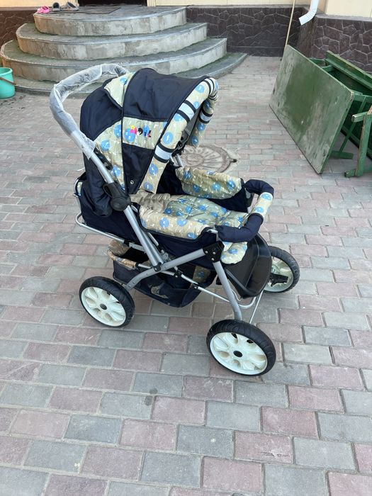 Коляска для новорожденым