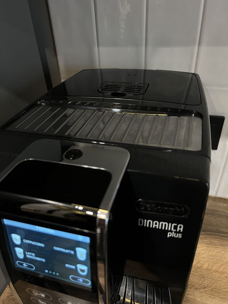 Кофе машина delonghi , кофемашинка в отличном состоянии