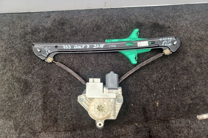 Macara geam spate stanga electrica 5Q4959811A  5G4839461 5Q4959811A