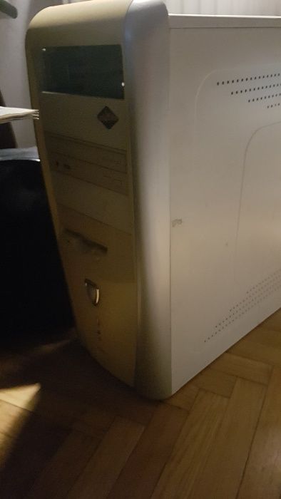 Carcasa unitate calculator / desktop / PC / computer stare foarte buna