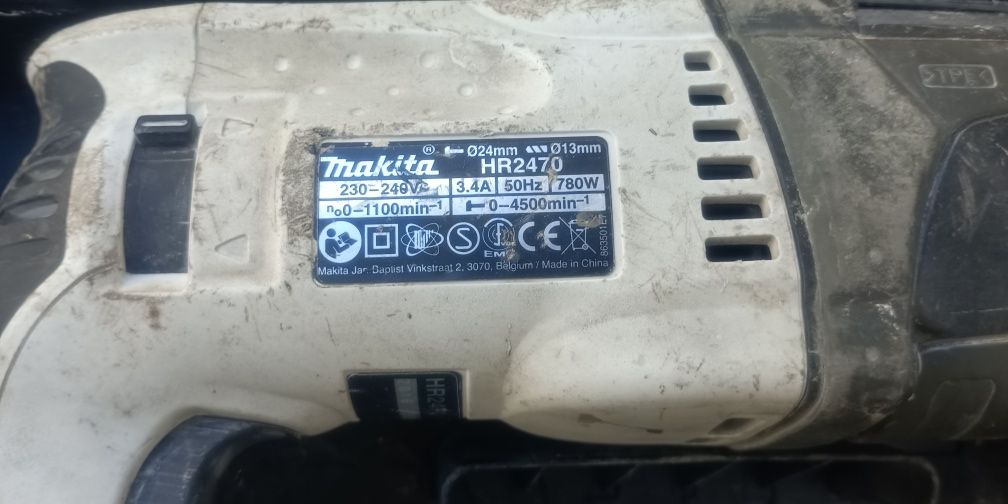 Перфоратор makita hr 2470