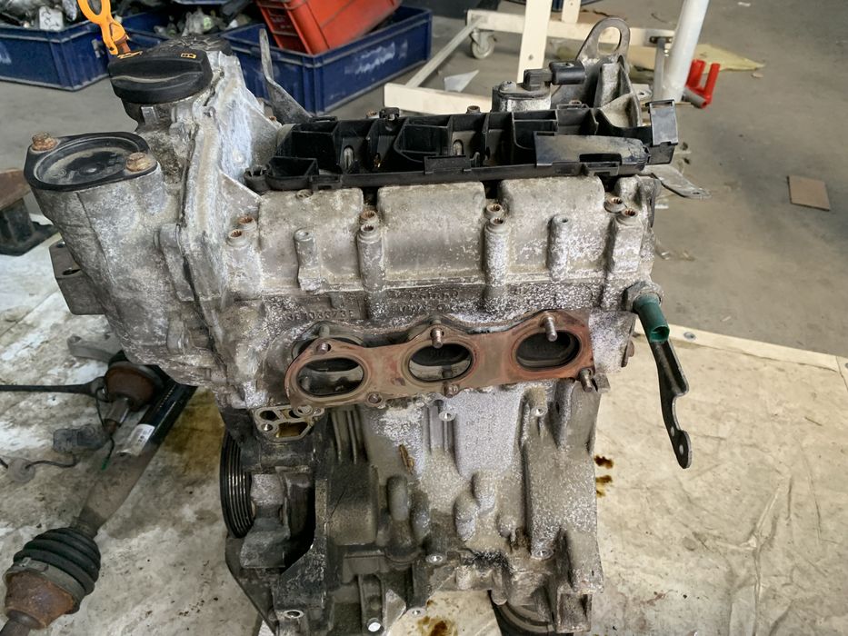 Dezmembrez Motor complet ambielat de pe VW POLO 6R 2012