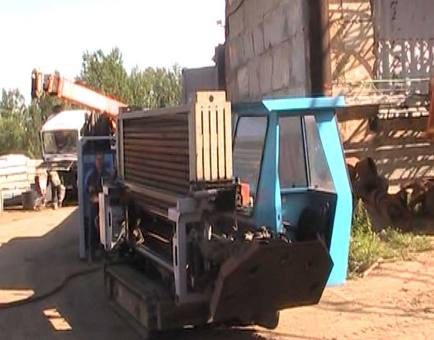 GRUNDODRILL 15X Машина за хоризонтален сондаж 15 тона със удар 28 тона