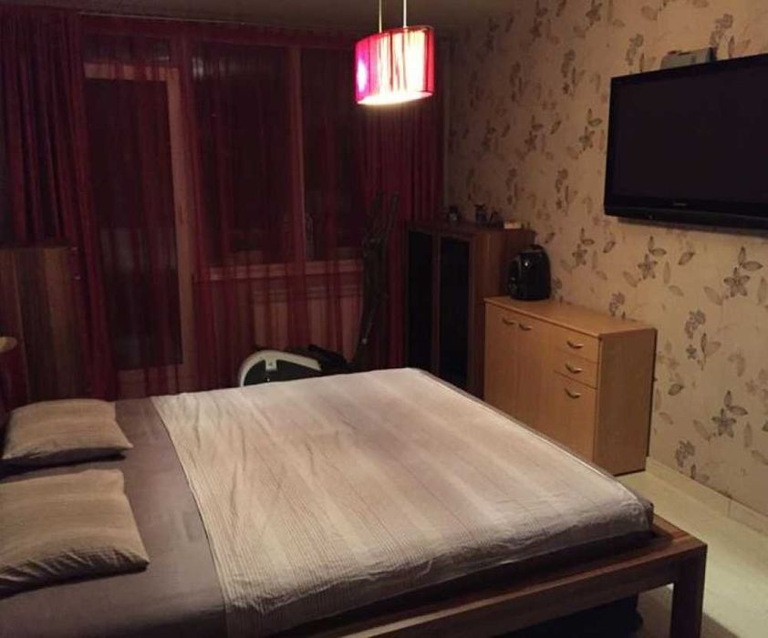 Тристаен апартамент в Разсадника