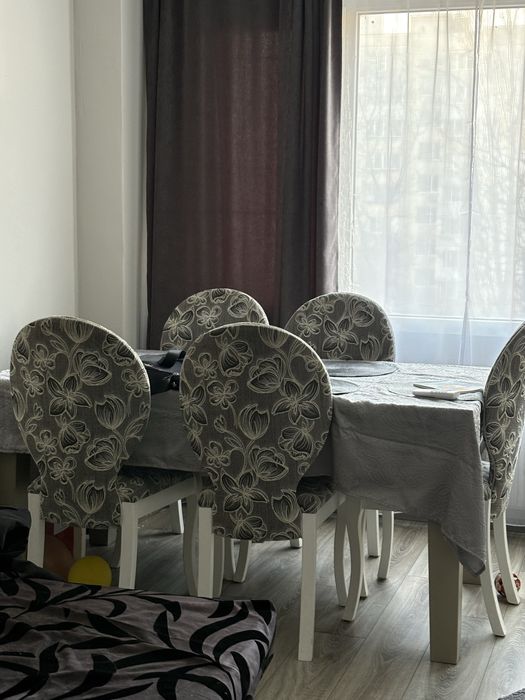 Трапезна маса с 6 стола