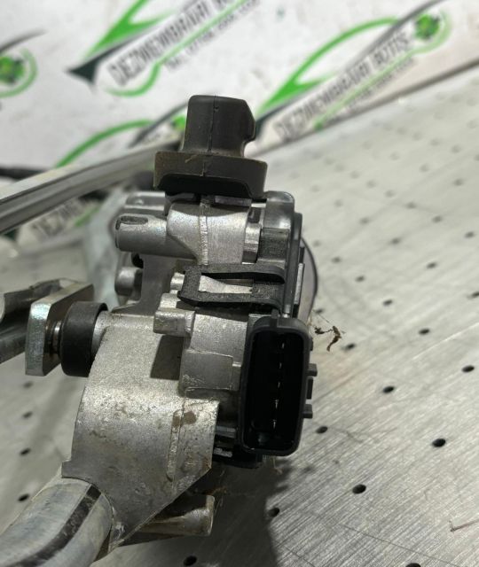 Ansamblu stergatoare parbriz volan pe stanga Dacia Sandero Stepway ge