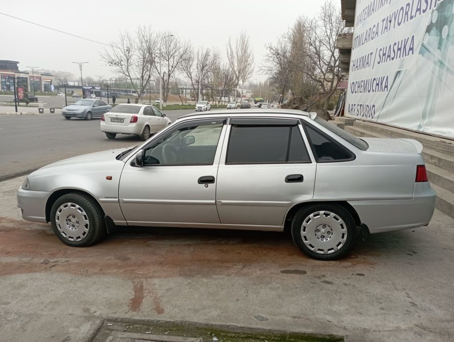 Продается Нексия 1.6