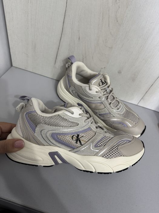 Adidasi dama Calvin Klein