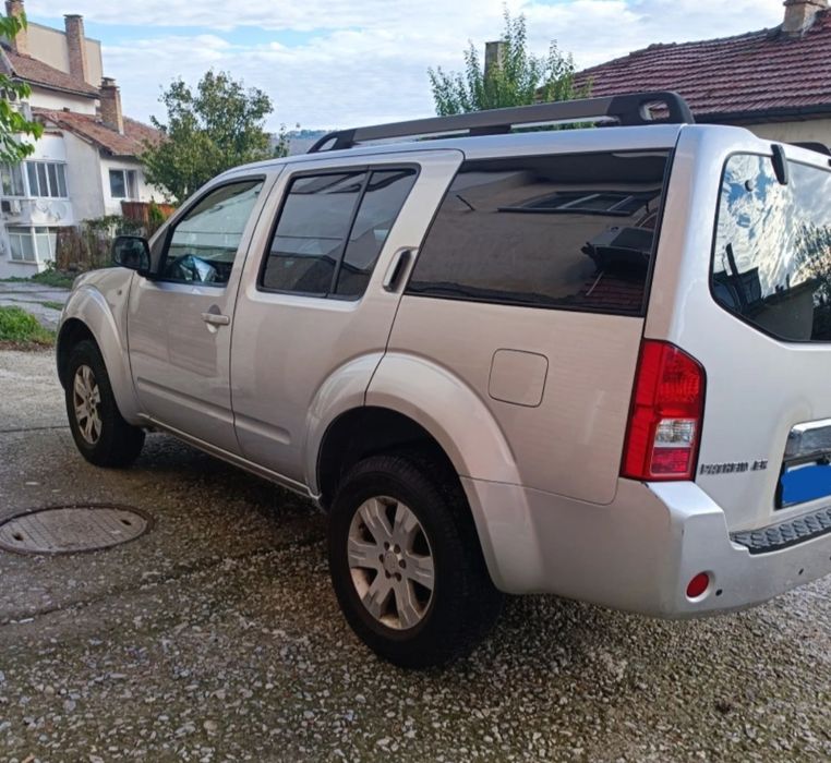 Nissan Pathfinder 2007  2.5 4x4