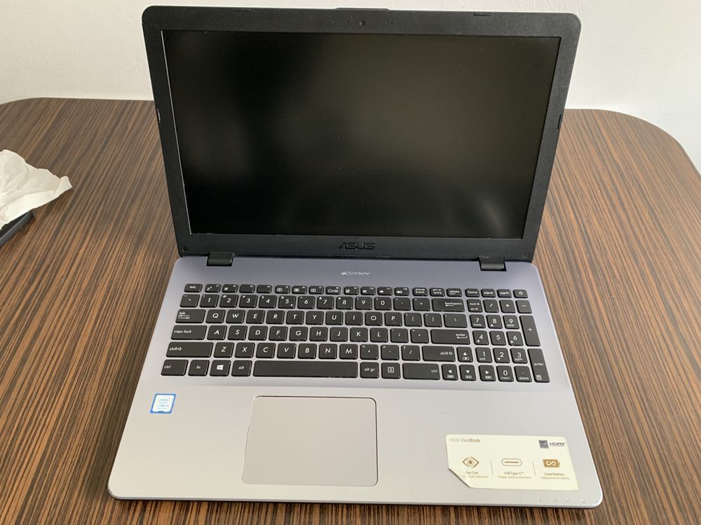 Laptop Asus ViviBook