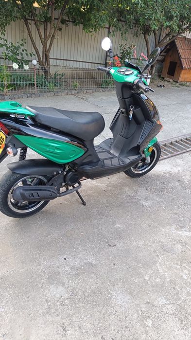Scuter Tauris Mambo 50