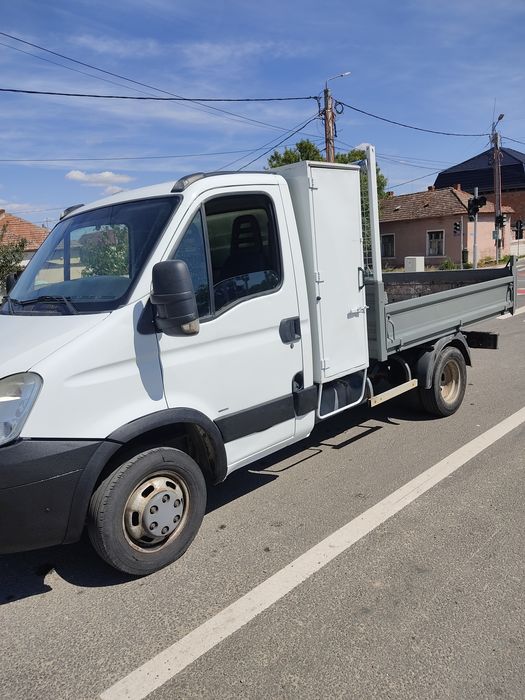 Vând Iveco 35c12 Basculanta
