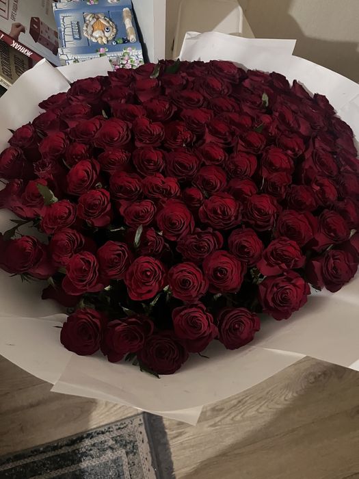 Свежие 101 роза