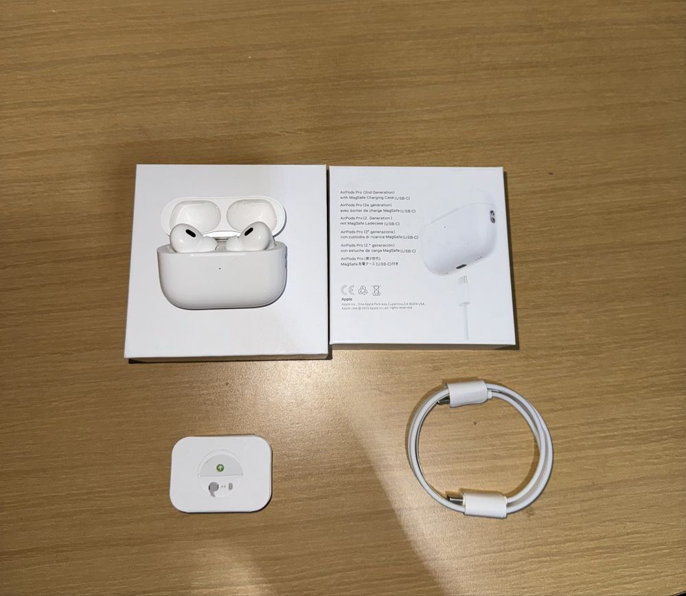 Наушники Apple AirPods Pro 2 with Type-C/Wireless Charging белый