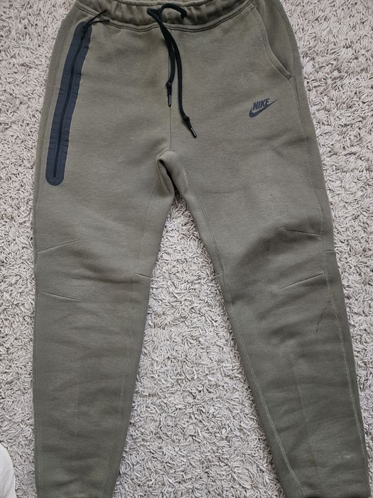 Pantaloni Nike Tech original S