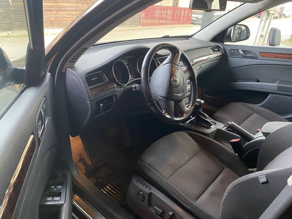 Skoda Superb Combi 2.0 TDI Elegance DSG 4x4