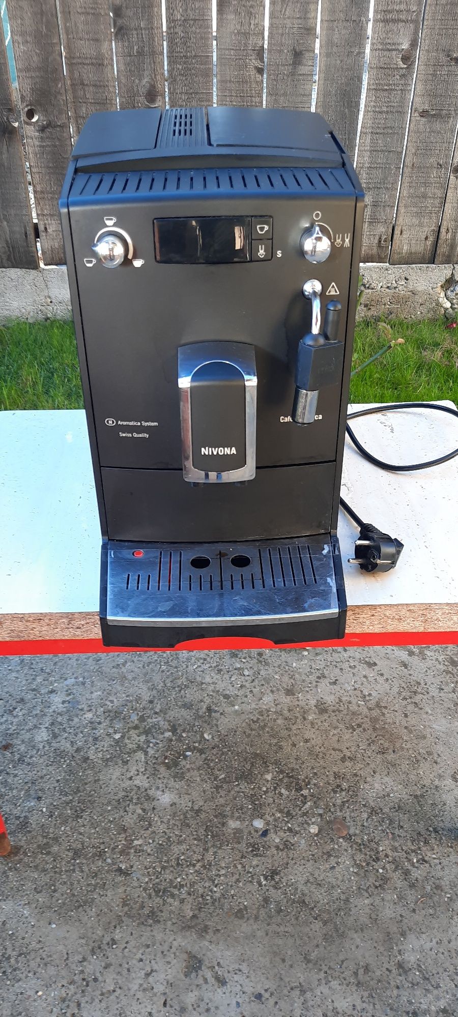Expresor cafea Nivono și Philips Senseo
