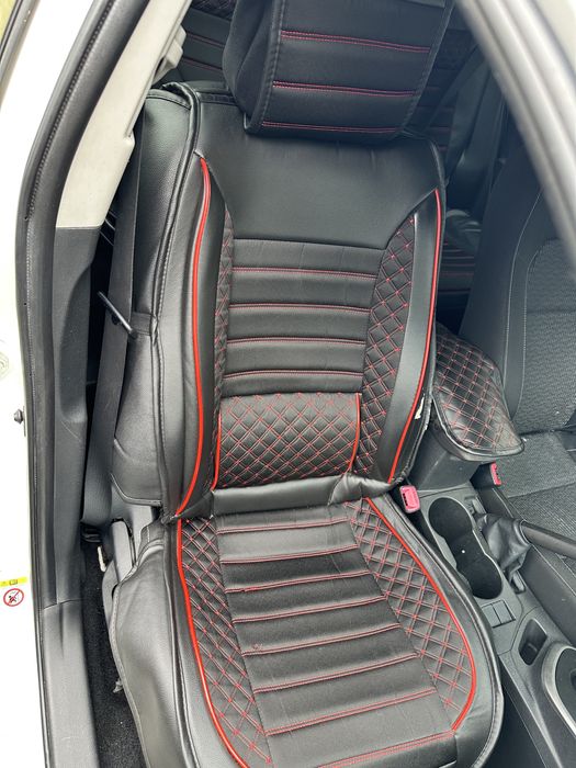 Huse piele Toyota Auris Hybrid