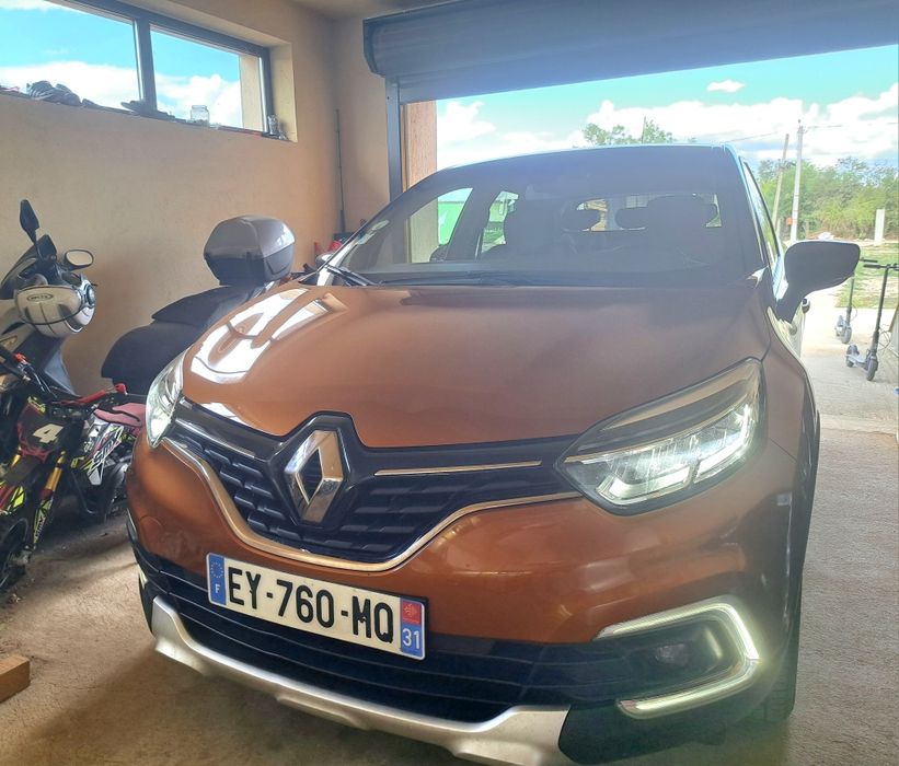 Renault Captur 1.5 dci, echipare INTENS, model FACELIFT, automată