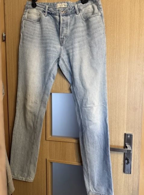 Pull and Bear si multe alte perechi