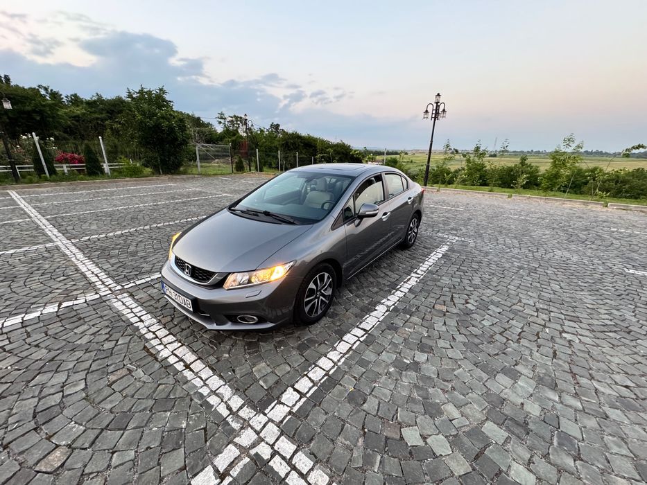 Honda Civic 4D 1.8 ES M/T Executive