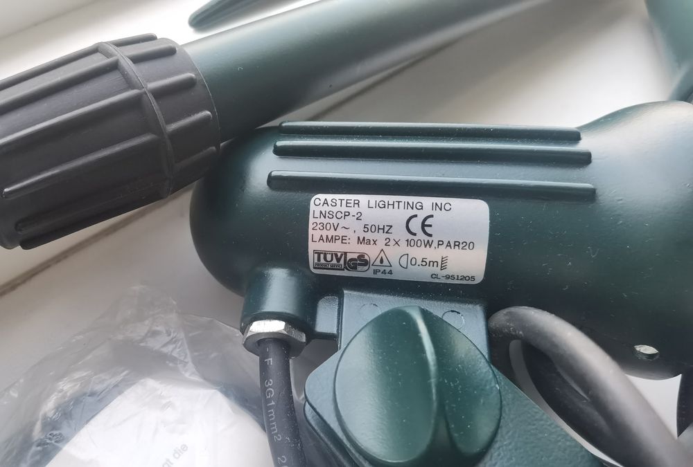 Lampa dubla de gradina, noua, in cutie