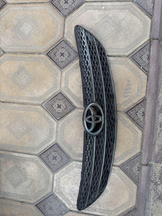 Решетка для камри 30