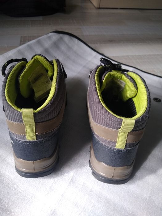 Детски туристически обувки Quechua 35 номер