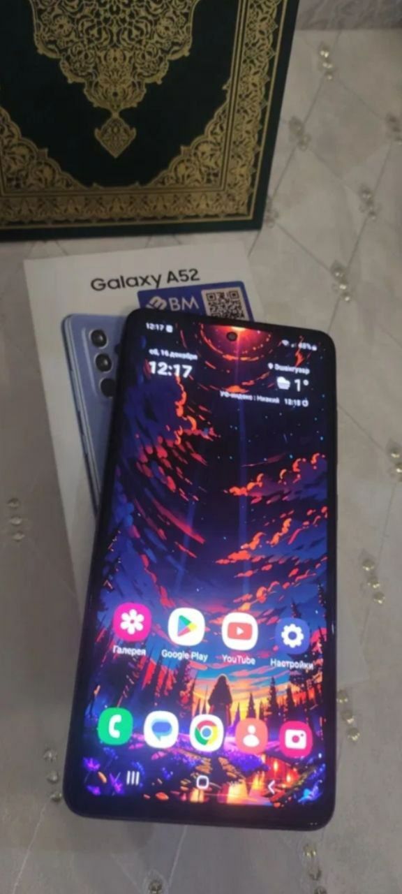 Samsung galaxy A52 памят 4/128 Гблик телефон сотилади