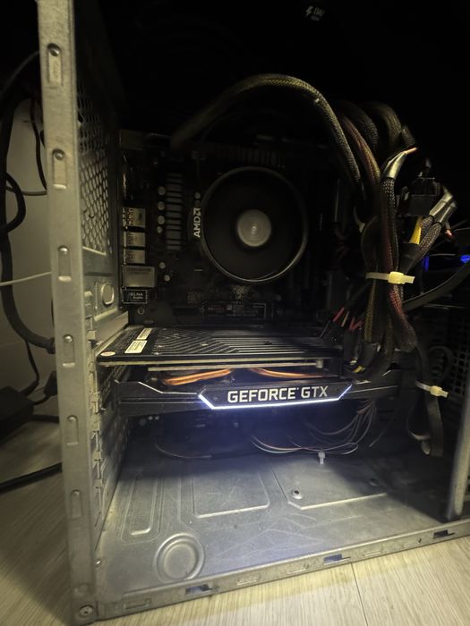 Pc gaming gtx1660 super ghost edition+ monitor acer 75hz 23”