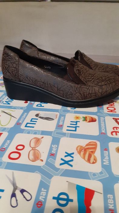 Продам новые женские туфли 2 за 6000