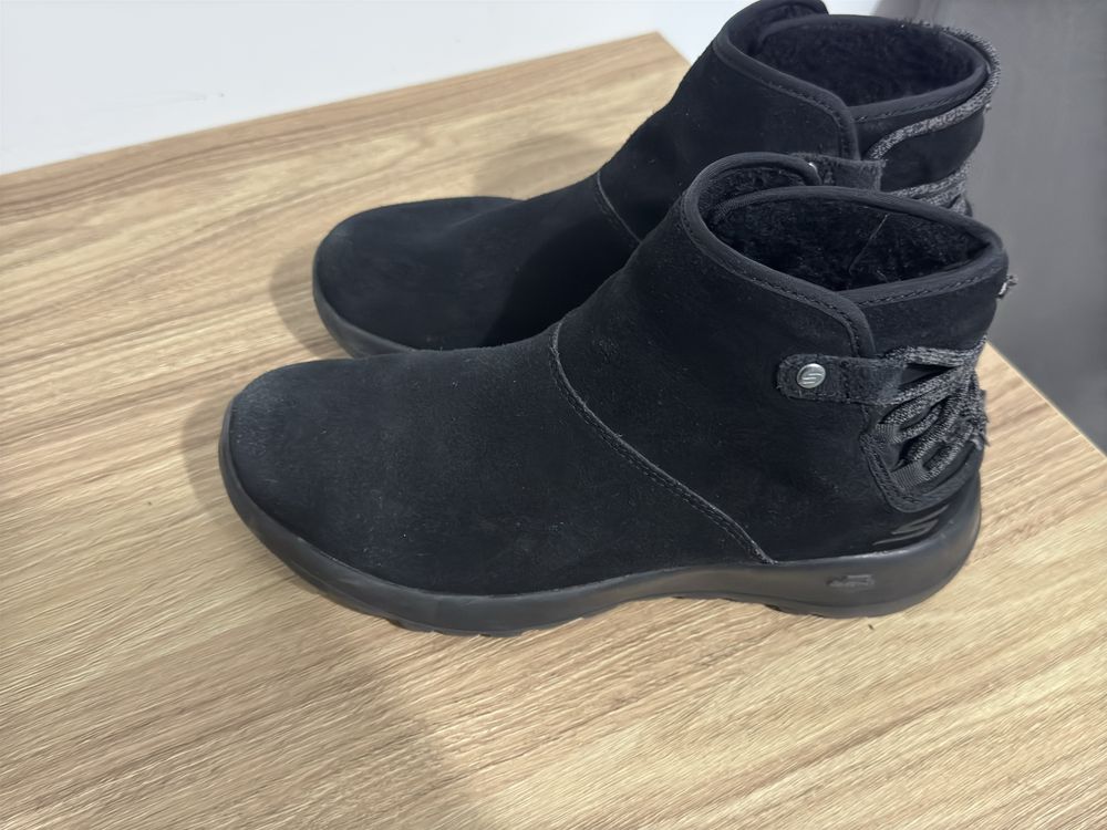 Ghete skechers dama 37