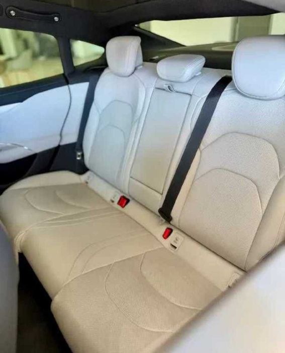 Xiaomi su7 max 2025 hamma pazitsiyasi