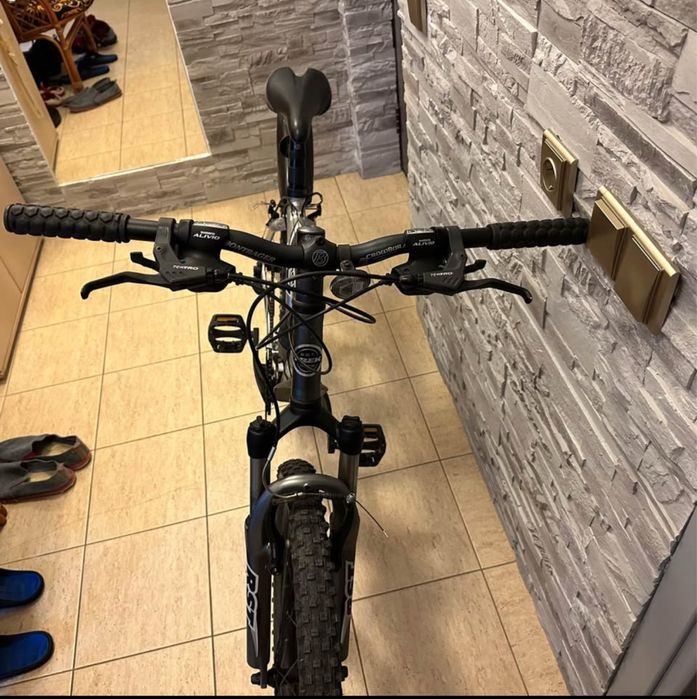 Bicigleta trek din aluminiu