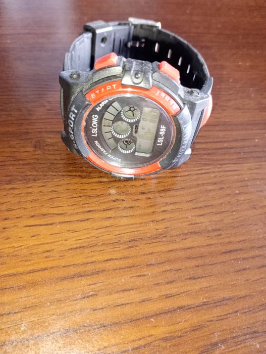 Часовник спортен