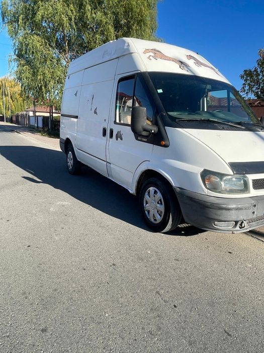Vând Ford transit