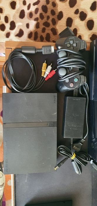 Vând Playstation 2 Slim/ Ps2 Slim
